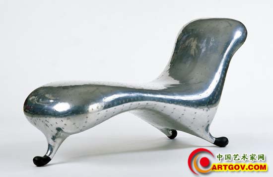 马克·纽森设计的洛克希德椅以180万美元成交